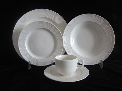 New Bone China 20 pcs Dinner set -011